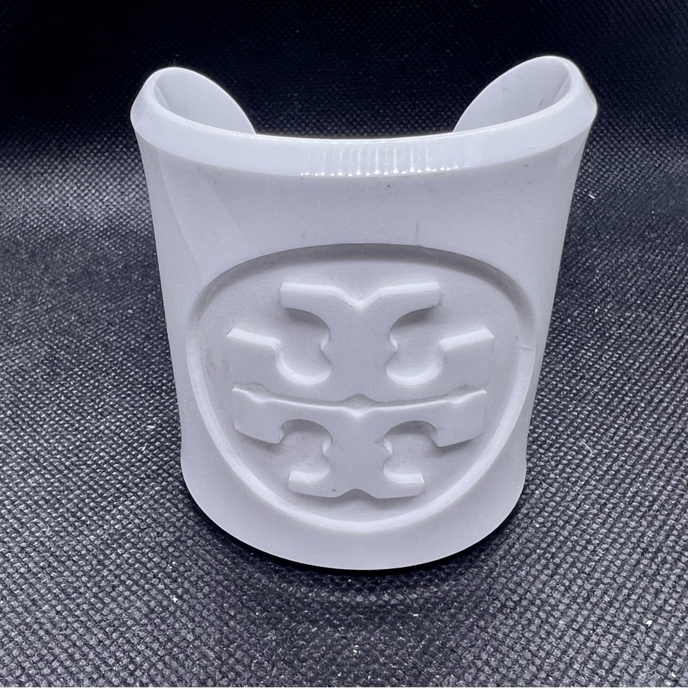 $150 TORY BURCH White Lucite Resin‎ Logo Wide Cuff Bracelet Jewelry